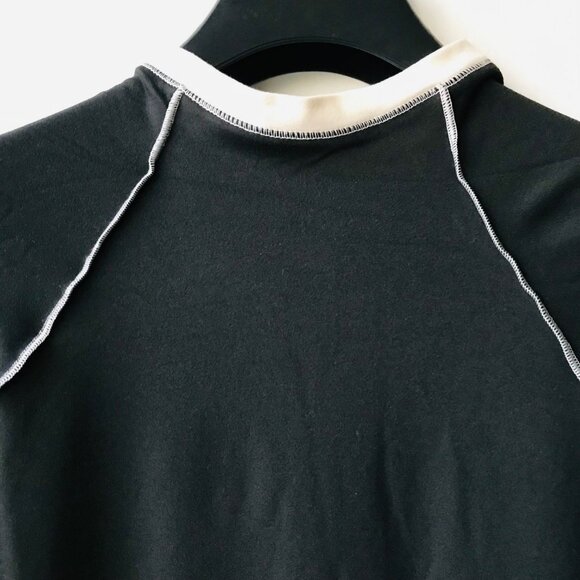 TAHARI Sport Black Long Sleeve  Logo Top Size : L  NWT  MSRP $48 - Picture 3 of 5